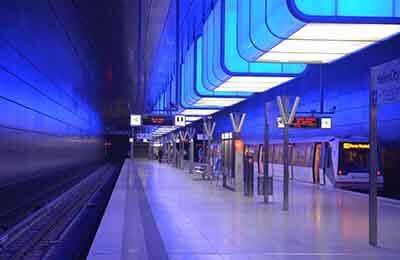 同站台换乘车站的型式及深圳\香港地铁实例